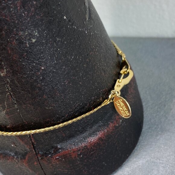 American Showcase Gold Tone Chain Bracelet 7" - Picture 2 of 4
